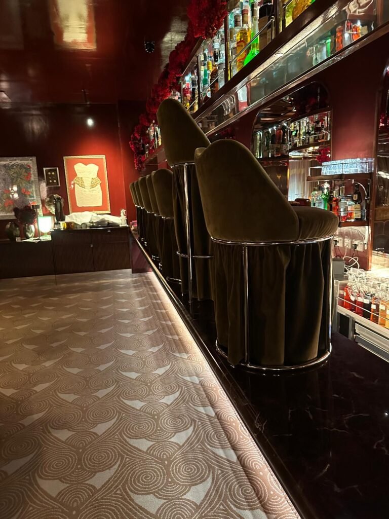 Immaculate patterned carpet and bar stools in a luxury Dublin restaurant bar after professional deep cleaning